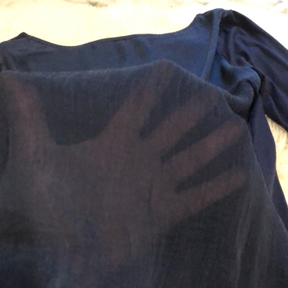Elie Tahari navy top with gauze back size m - Picture 6 of 9